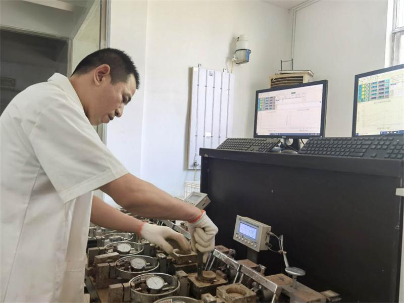 公司同002A：土工試驗甲級，可以承擔(dān)甲級及以下工程勘察資格所能承擔(dān)工程勘察項目的土工試驗任務(wù)； 聯(lián)系人：任玲，電話：18653883892(圖2)